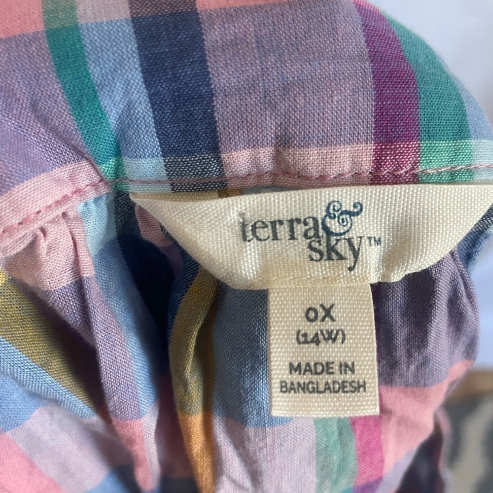 Plaid Multicolor Women's Top size 14W 0X Terra & Sky - Picture 6 of 8